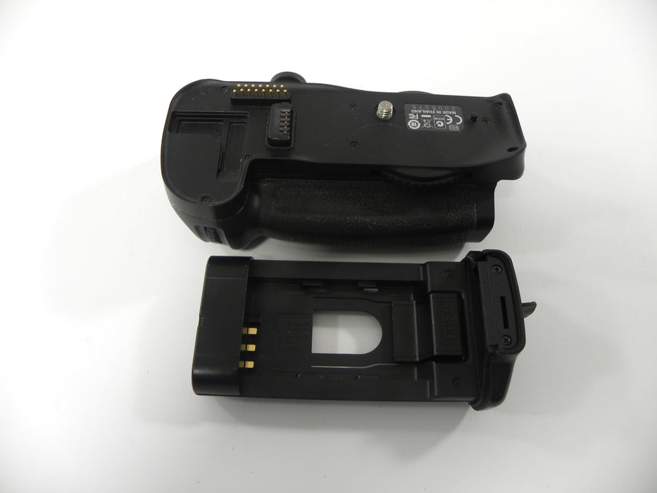 Nikon MD D10 Battery Grip for Nikon D700