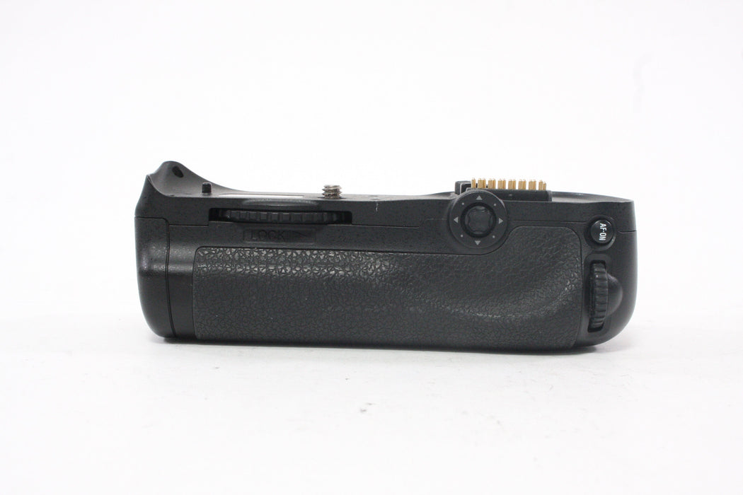 Nikon Multi Power Battery Pack MB-D10