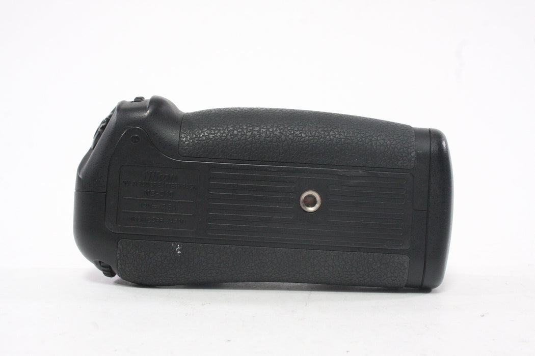 Nikon Multi Power Battery Pack MB-D10