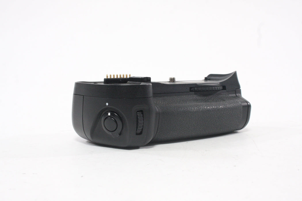 Nikon Multi Power Battery Pack MB-D10