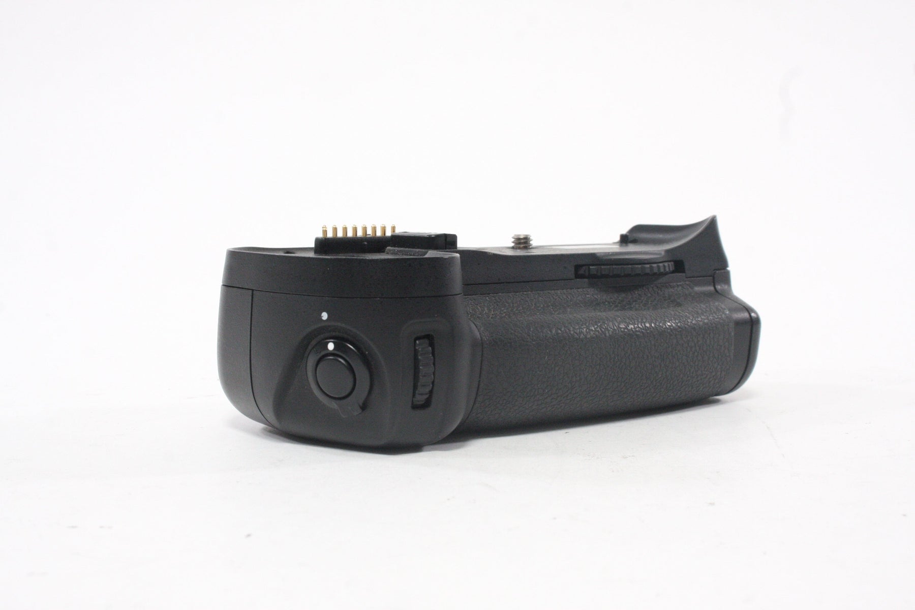 Nikon Multi Power Battery Pack MB-D10