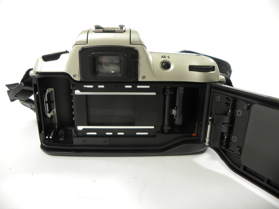 Nikon N60 35mm SLR w/Sigma 28-80 f3.5-5.6