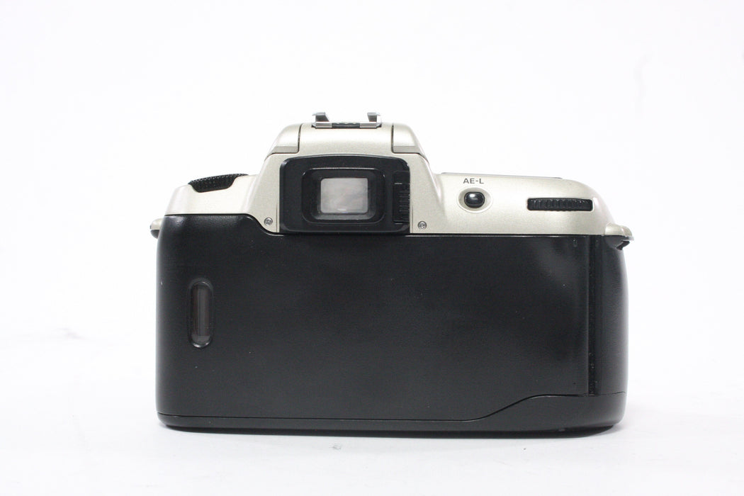 Nikon N60 SLR 35mm Camera with 35-80mm f/4-5.6 AF Lens