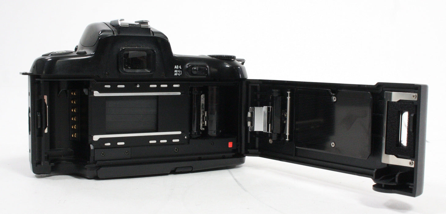 Nikon N6006 AF 35mm SLR Camera with 35-70mm f/3.3-4.5 Lens