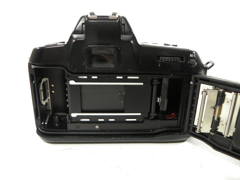 Nikon N70 35mm SLR w/AF Nikkor 35-70mm f3.3-4.5