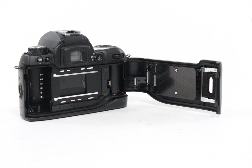 Nikon N80 35mm SLR Camera Body