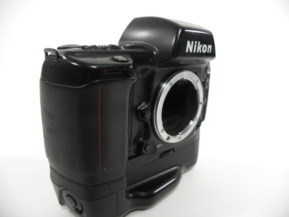 Nikon N90s 35mm SLR camera body only w/MB-10 Grip AS IS   NO RETURNS!