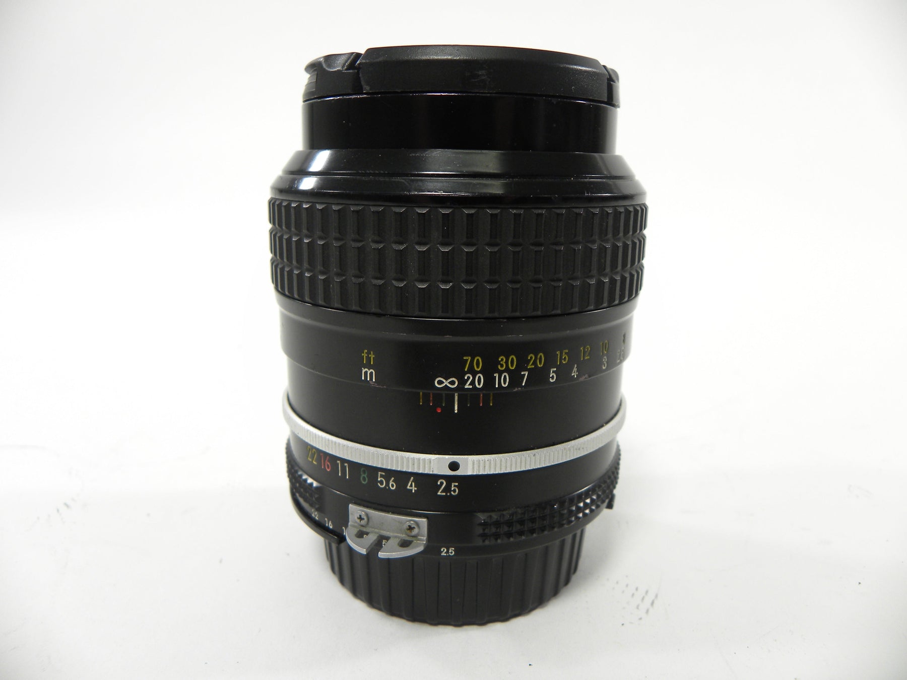 Nikon Nikkor 105mm f2.5