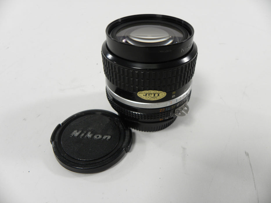 Nikon Nikkor 24mm f2