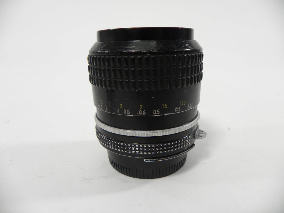 Nikon Nikkor 28mm f2