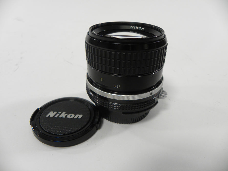 Nikon Nikkor 85mm f2 F Mount AI