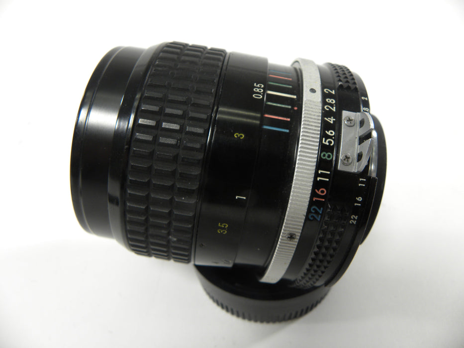 Nikon Nikkor 85mm f2 F Mount AI
