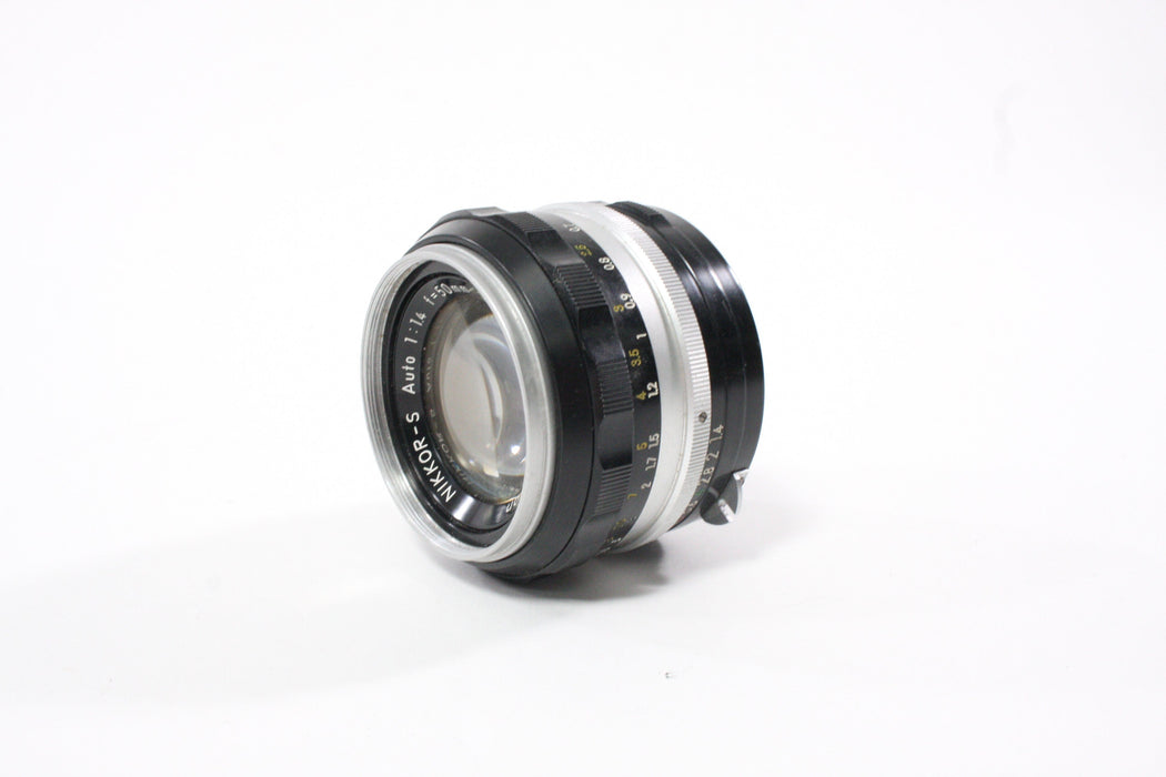 Nikon Nikkor-S 50mm f/1.4 Non-AI Lens for Nikon F Mount
