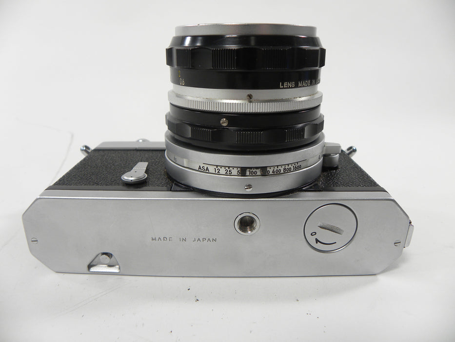 Nikon Nikkormat FTN 35mm SLR with 50mm f/2 Nikkor-H Auto Lens