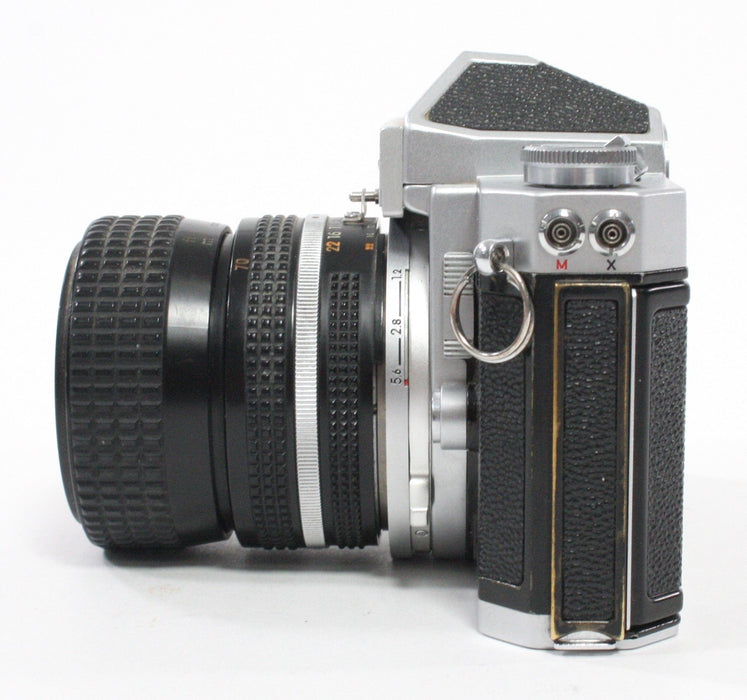 Nikon Nikkormat FT 35mm SLR Camera w/Nikon 35-70mm f/3.5-4.5 Lens