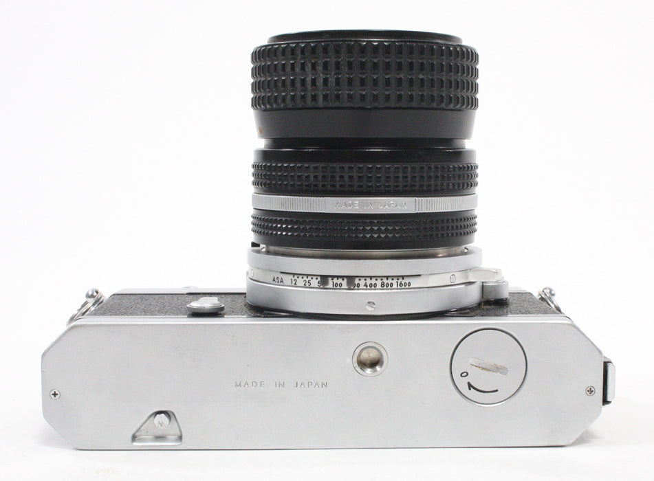 Nikon Nikkormat FT 35mm SLR Camera w/Nikon 35-70mm f/3.5-4.5 Lens