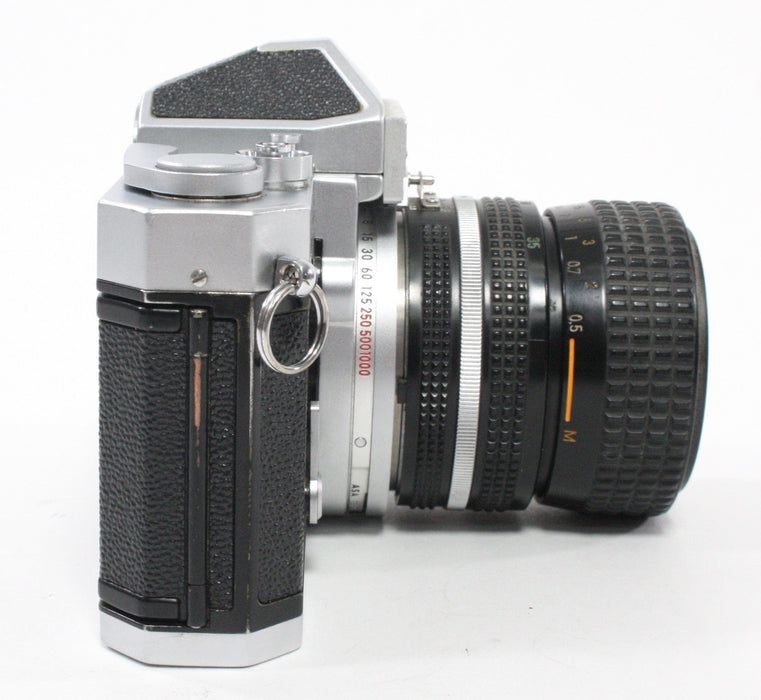 Nikon Nikkormat FT 35mm SLR Camera w/Nikon 35-70mm f/3.5-4.5 Lens