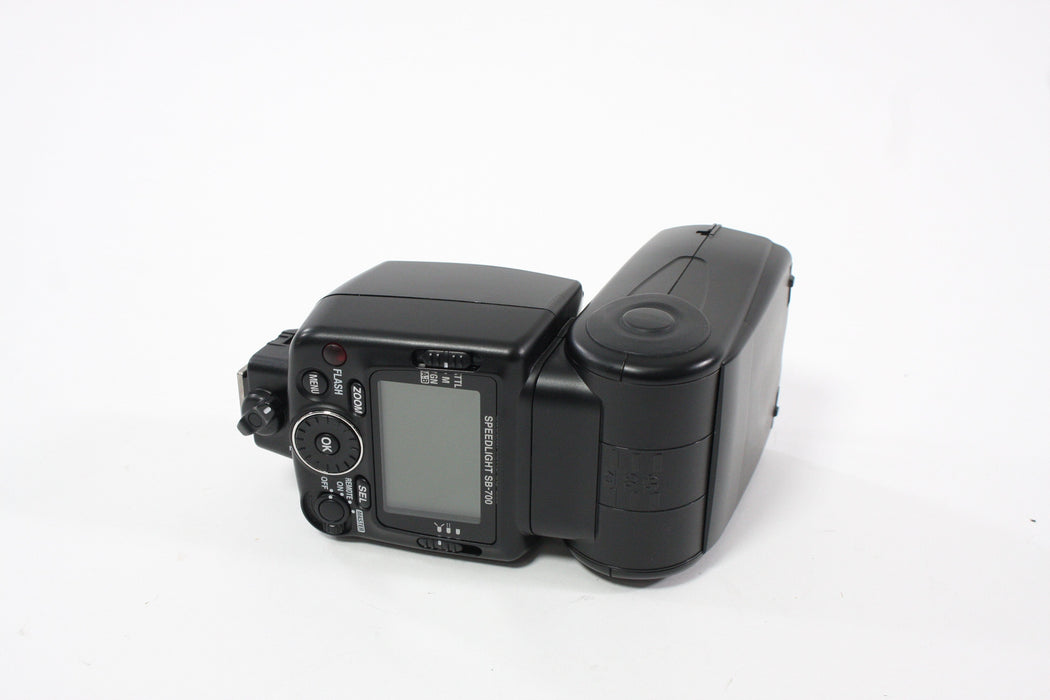 Nikon SB-700 Speedlight