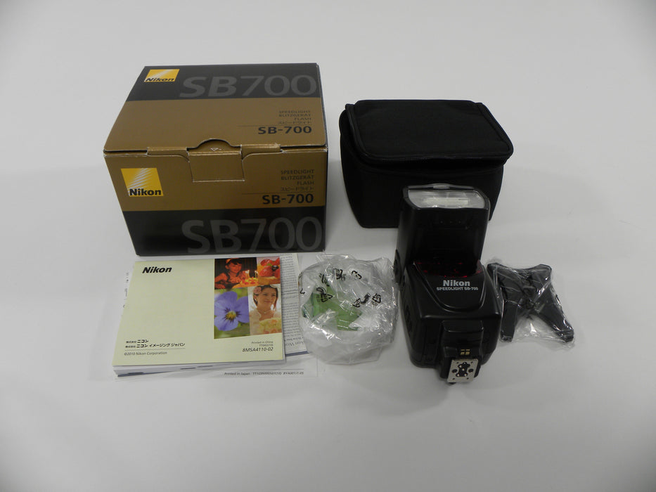 Nikon Speedlight SB-700