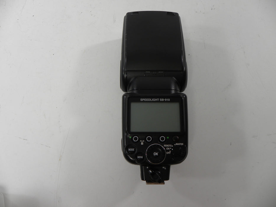 Nikon Speedlight SB-910 AS IS  (Read)