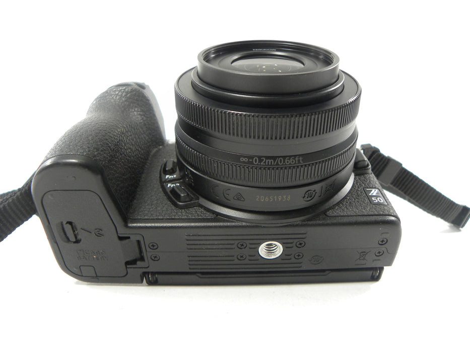 Nikon Z 50 20.9mp Mirrorless Digital w/DX  16-50mm f3.5-6.3  Shutter Ct. 2.945