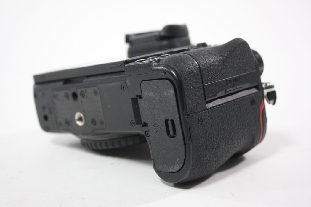 Nikon Z 6 II Digital Mirrorless Camera Body with Shutter Count 11,537