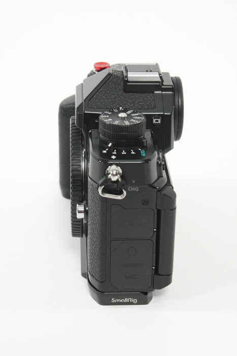 Nikon Zf Mirrorless Camera with SmallRig Cage - Shutter Count 11139