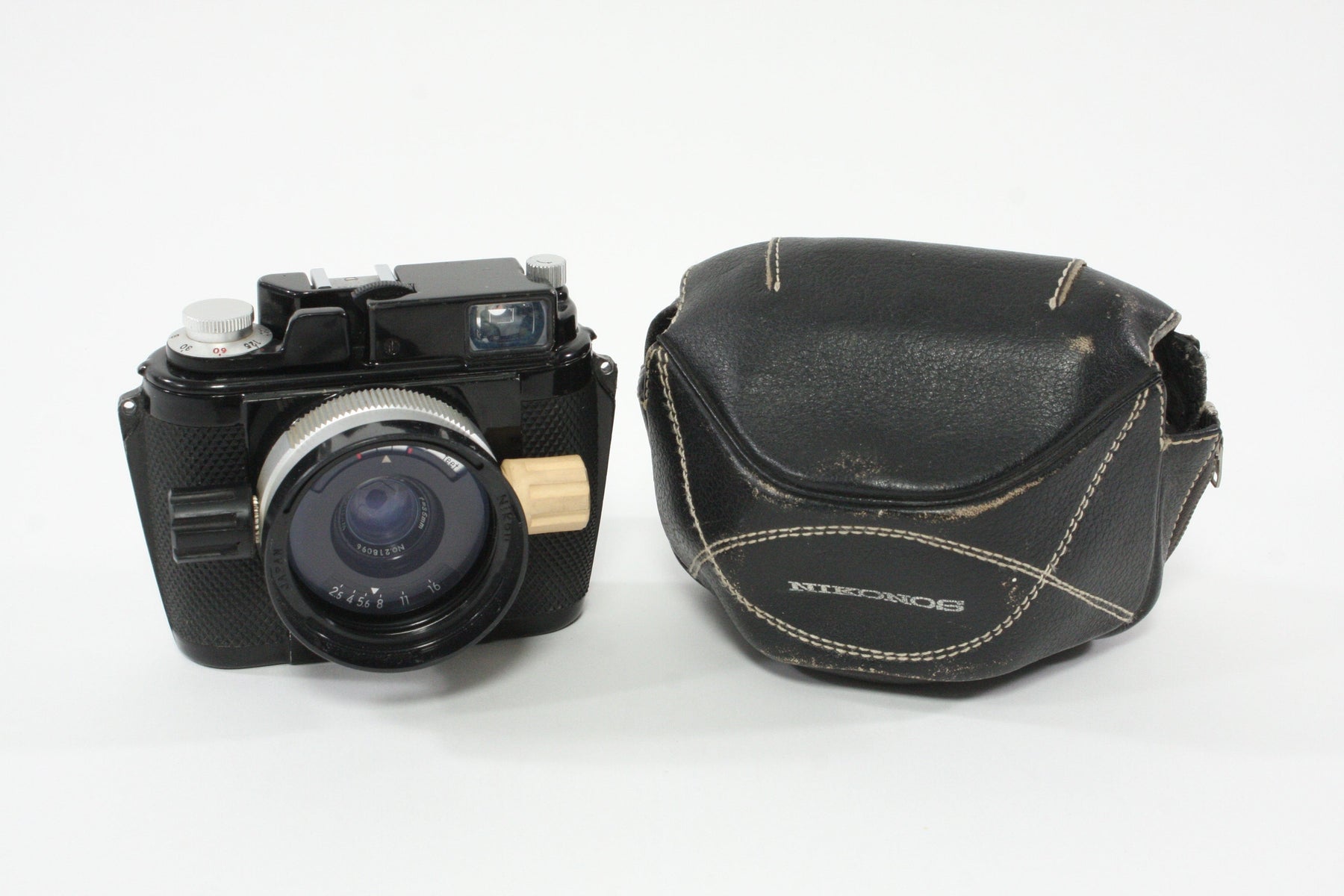 Nikonos Original with 35mm f/2.5 lens