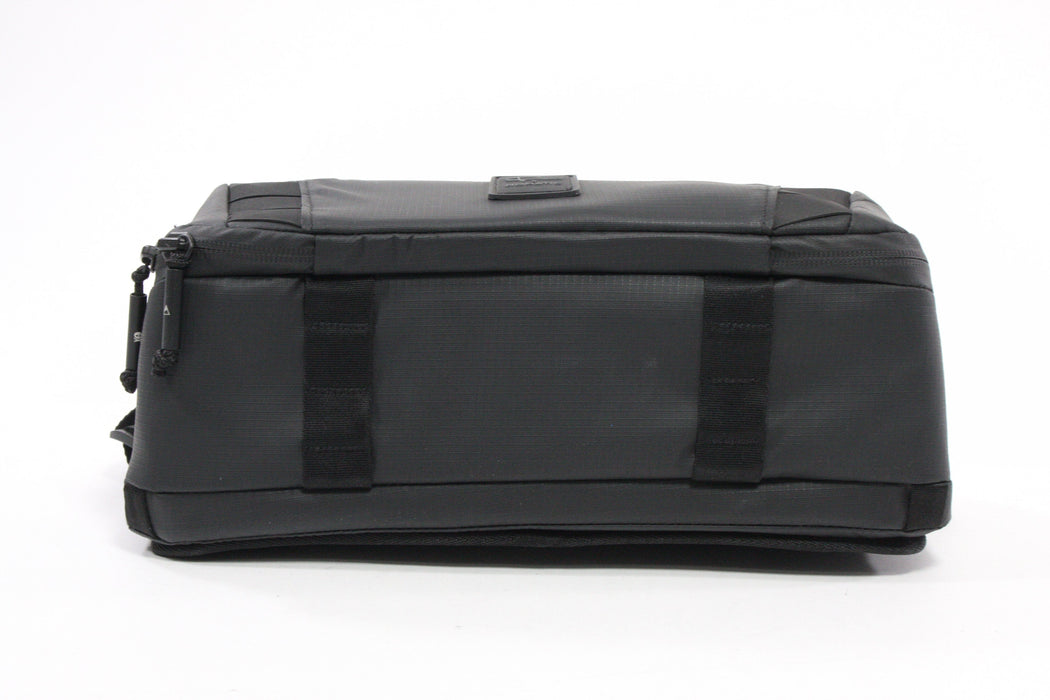 Nomatic 8L Peter McKinnon Sling (Black)