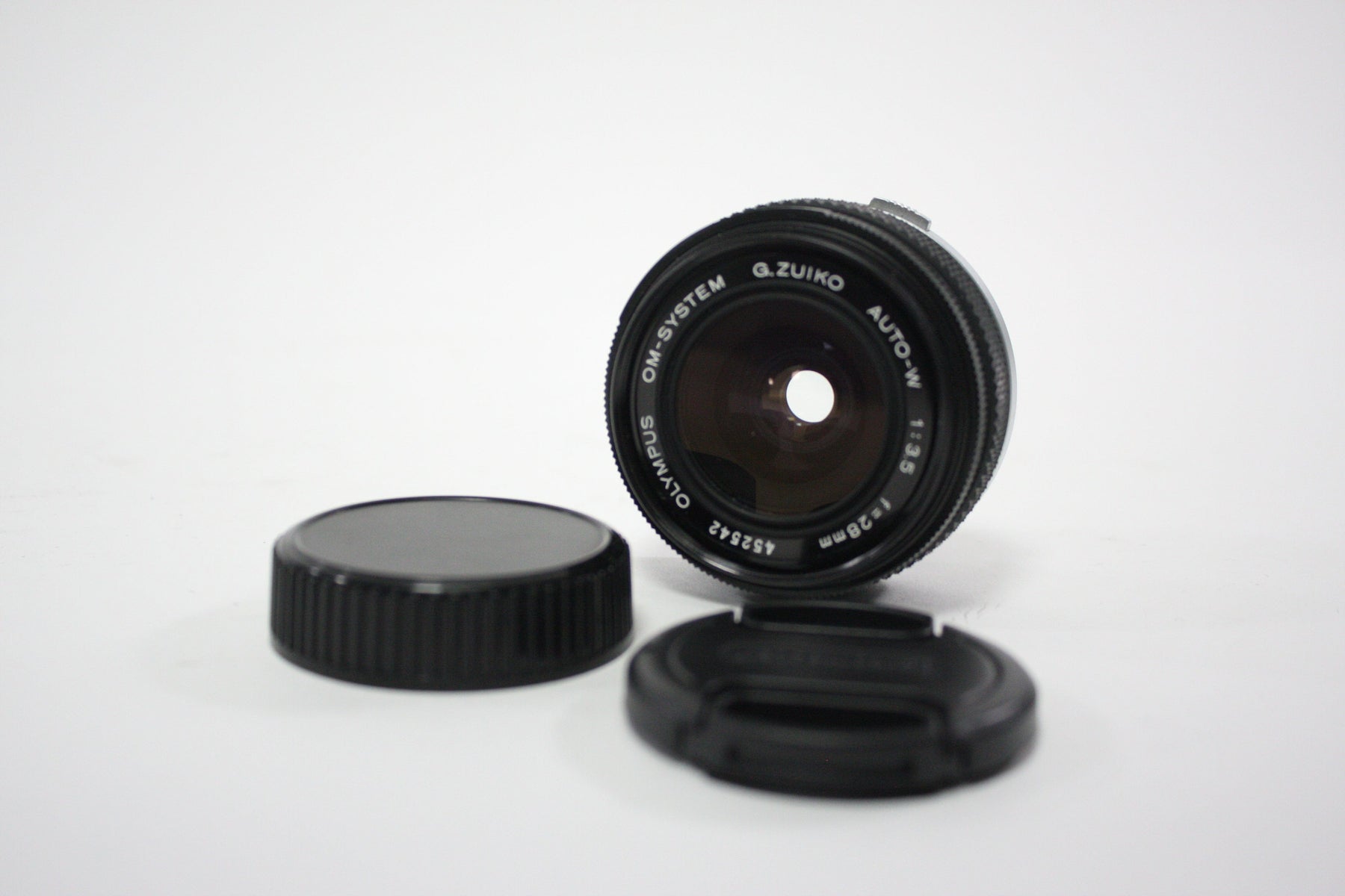 Olympus 28mm f/3.5 OM Mount