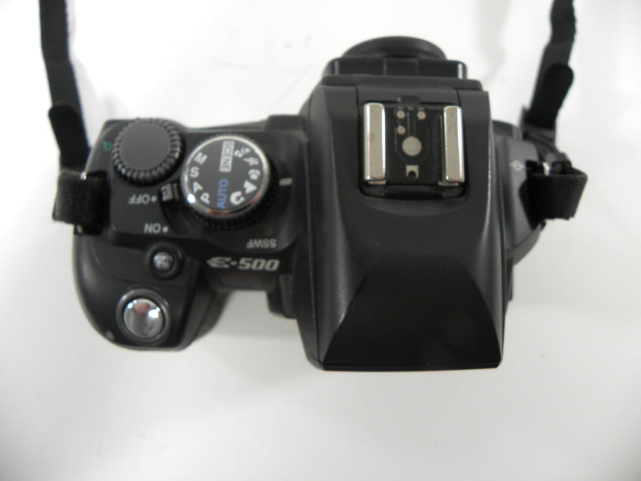 Olympus E-500 8.0mp Digital SLR Body Only Shutter Ct. 4,388