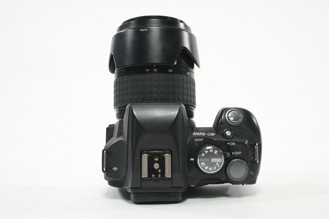 Olympus E-500 Digital Camera with 14-45mm f/3.5-5.6 4/3 Mount Lens
