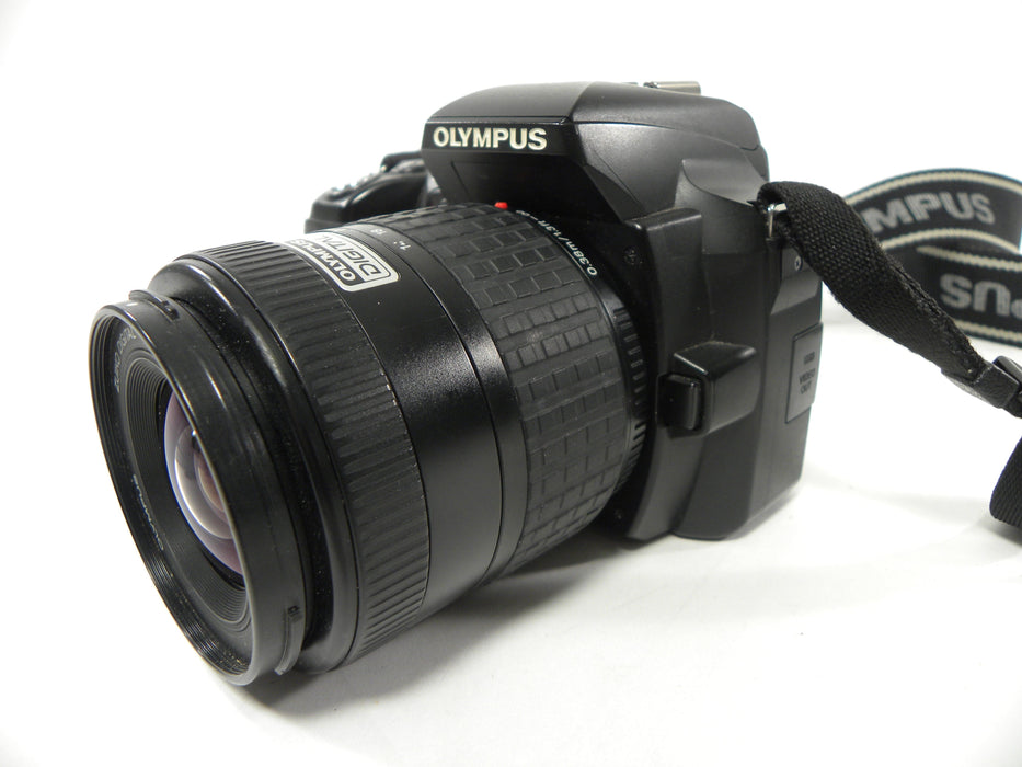 Olympus Evolt E-500 8mp Digital SLR w/Olympus Zuiko 14-45 Shutter Ct. 11,593