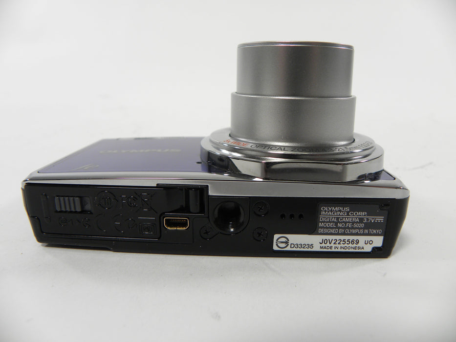 Olympus FE-5020 12mp Digital Camera (purple)