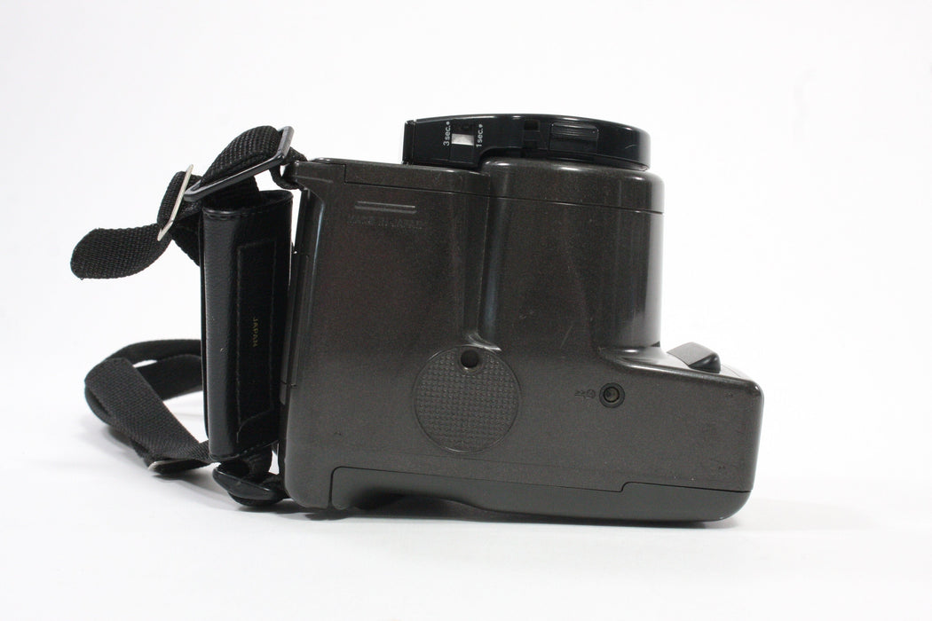 Olympus Infinity Super Zoom 300 35mm Camera