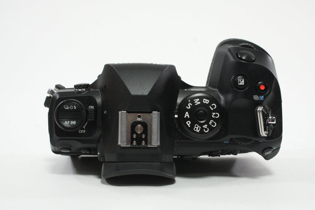 Olympus OM-1 II with Olympus 12-40mm f/2.8 Micro M. Zuiko II Pro 4/3 Mount Lens