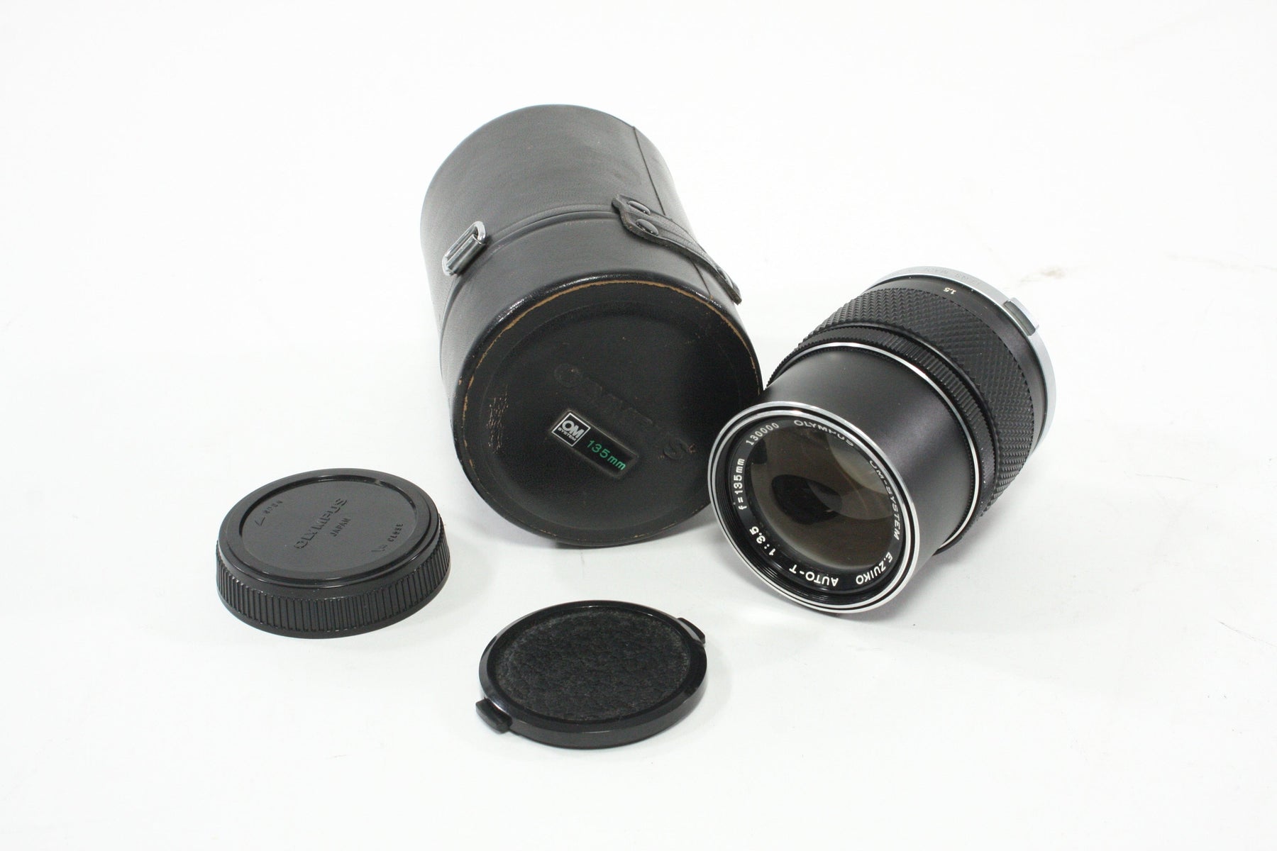Olympus OM 135mm f/3.5 Lens for Olympus OM Mount with Case