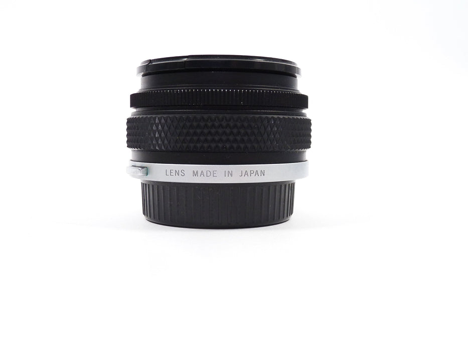 Olympus OM 28mm f3.5 Lens in Case