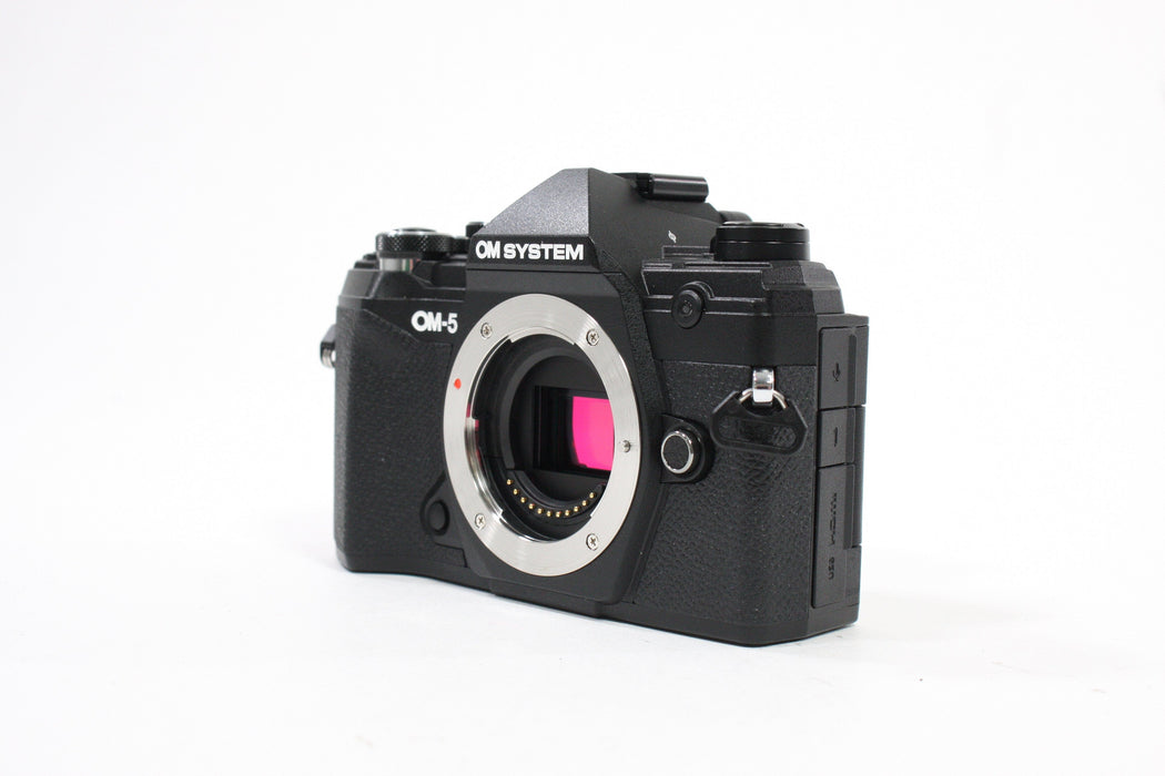 Olympus OM-5 Mirrorless Digital Camera Body with Shutter Count 564