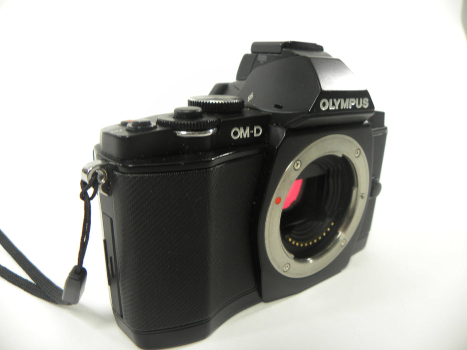 Olympus OM-D E-M5 16.1mp Digital Mirrorless Body only Shutter Ct. 5,544
