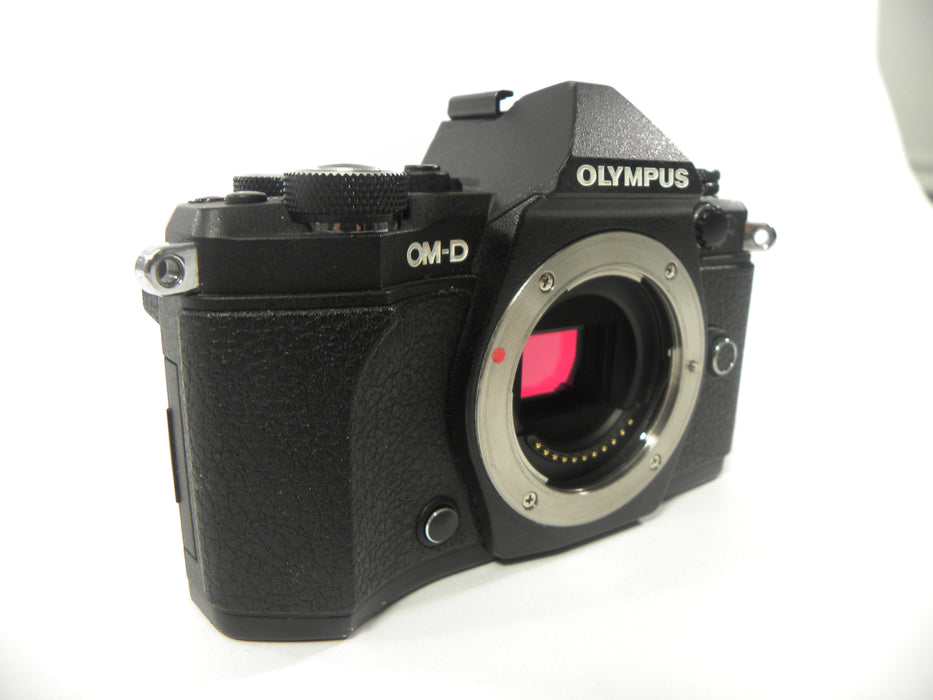 Olympus OM-D E-M5II 16.1mp Digital Mirrorless Body Only Shutter Ct. 8,811