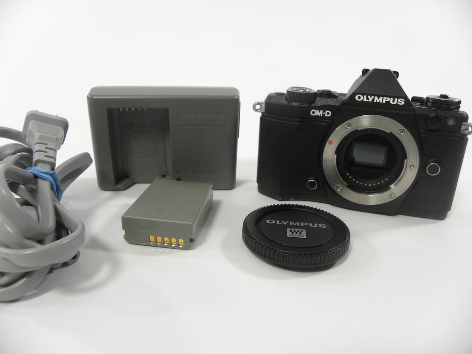 Olympus OM-D E-M5II 16.1mp Digital Mirrorless Body Only Shutter Ct. 8,811