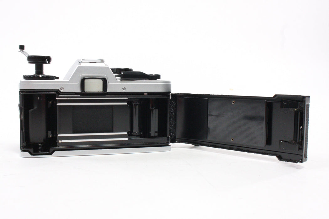 Olympus OM10 35mm SLR Camera with 50mm f/1.8 Lens