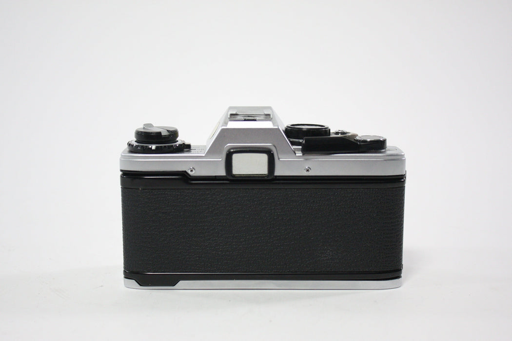 Olympus OM10  with 50mm f/1.8 Zuiko Auto 200 MC Auto S OM Mount