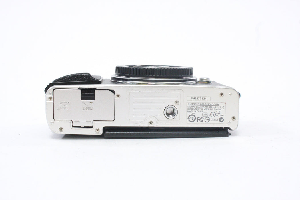 Olympus Pen E-P5 Digital Mirrorless Camera with Shutter Count 6,297