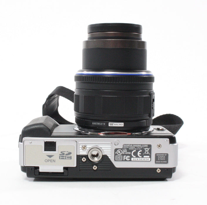 Olympus Pen E-PL1 with 14/42mm f/3.5-5.6 Lens