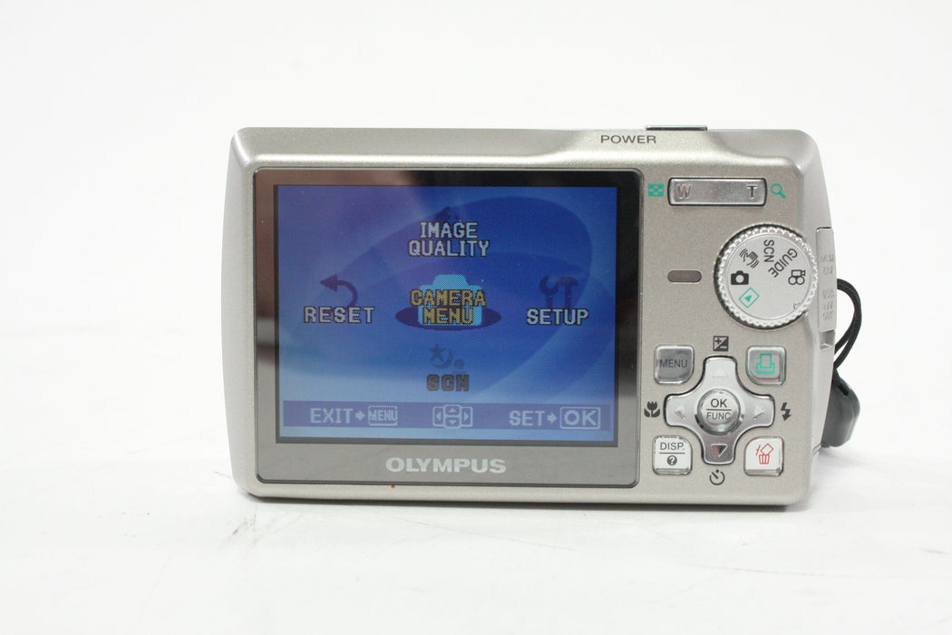 Olympus Stylus 710 Digital Point-and-Shoot Camera 3x Zoom 7.1mp