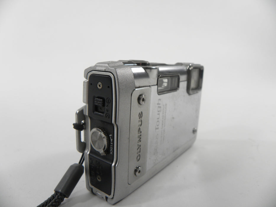 Olympus Stylus Tough 8010 14mp Digital camera