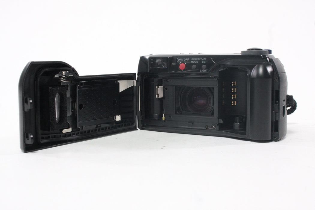 Olympus Super Zoom 2800 DLX 35mm Camera