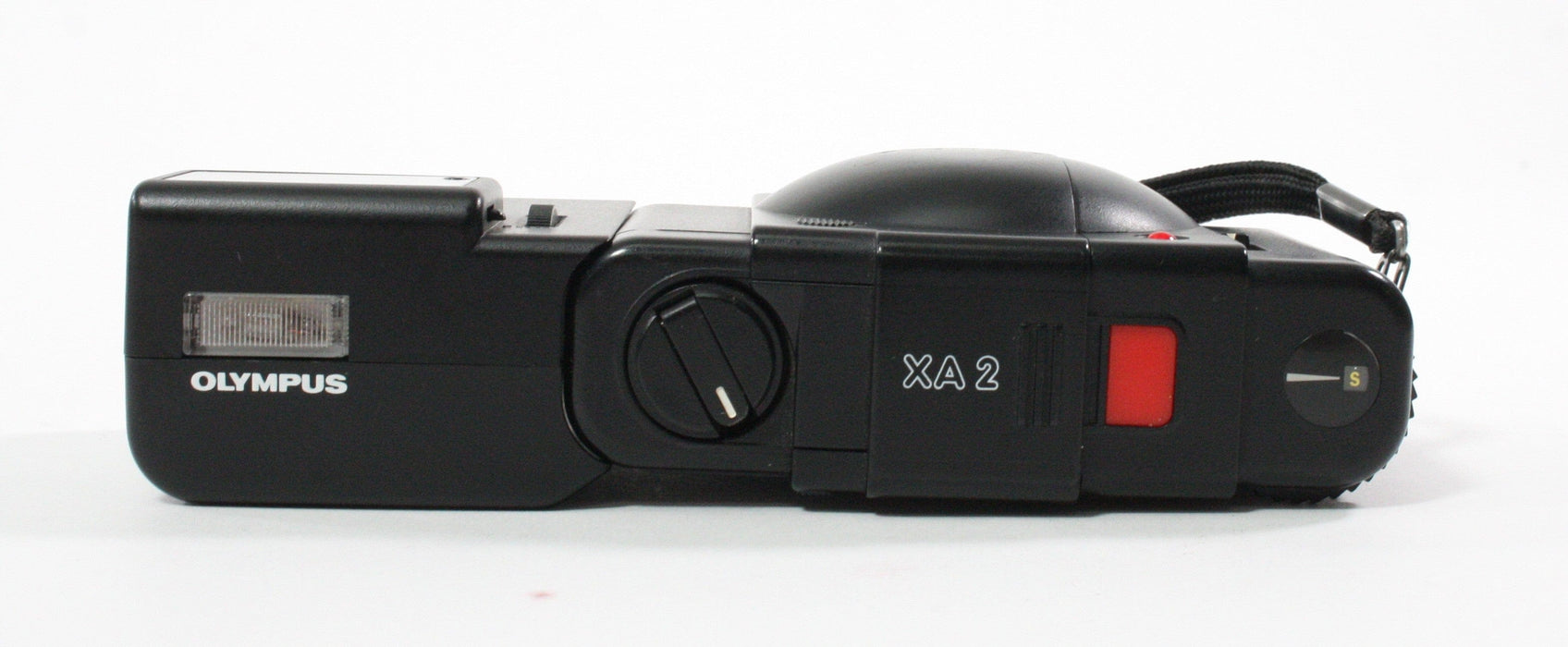 Olympus XA2 35mm Point and Shoot Camera with Case